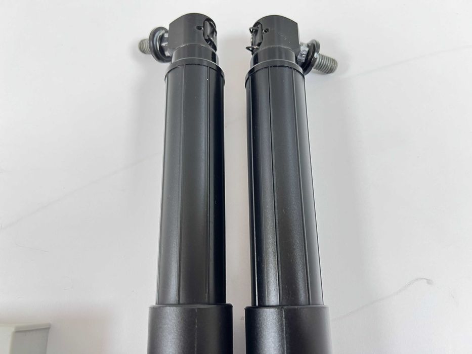 Электро амортизаторы багажника BMW X6 E71 электропривод БМВ Х6 Е71