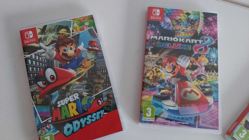 Vendo Consola Nintendo Switch V2 + Jogos + Acessórios