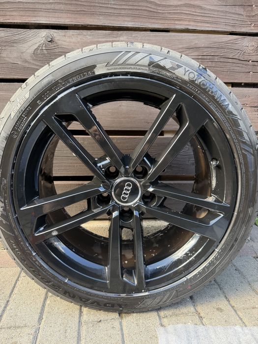 Oryginalne felgi Audi 18” + 2 komplety opon