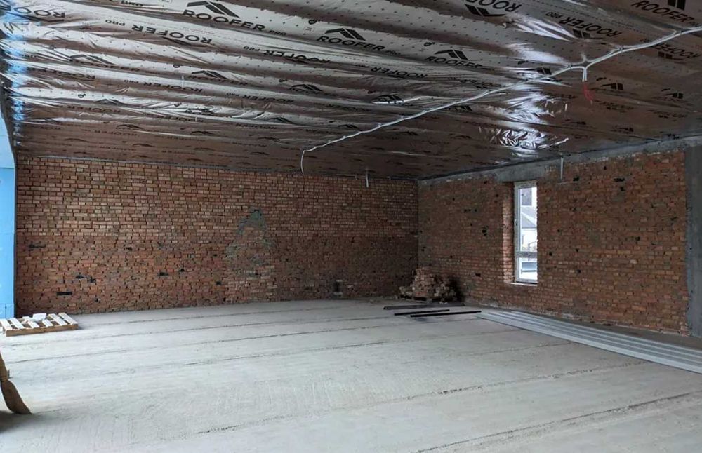 Продам Комерційне Фасадне приміщення!Перша лінія!