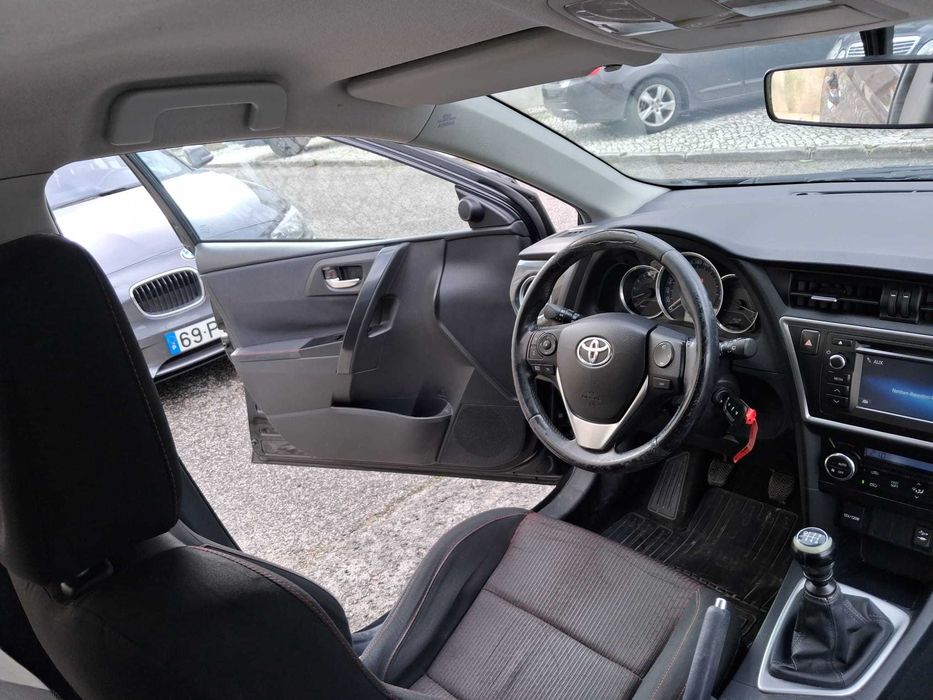 Toyota Auris 1.4 Touring Sports Diesel