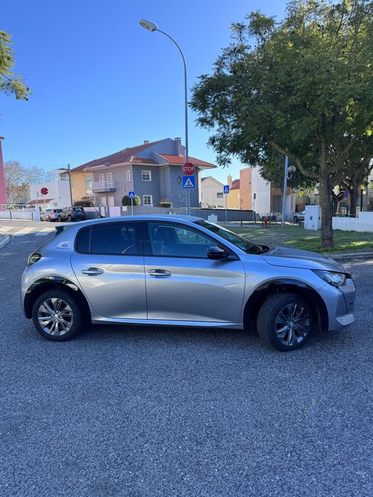 Peugeot e-208 elétrico (IVA Dedutível)