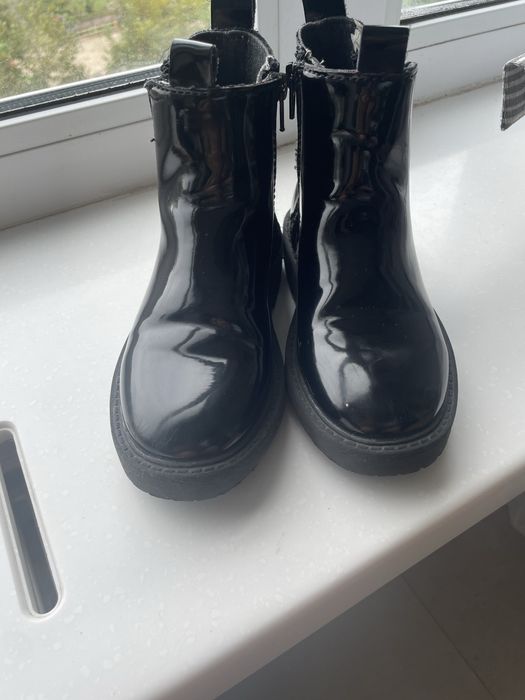 Ботинки для дівчинки,28 розмір , ZARA