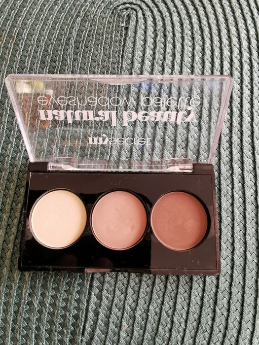 Cienie do powiek mysecret