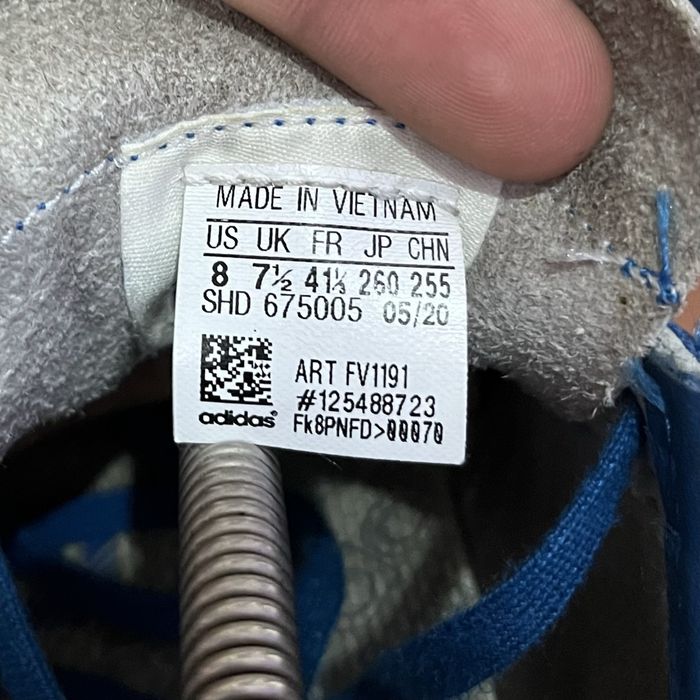 Adidas Paris.
