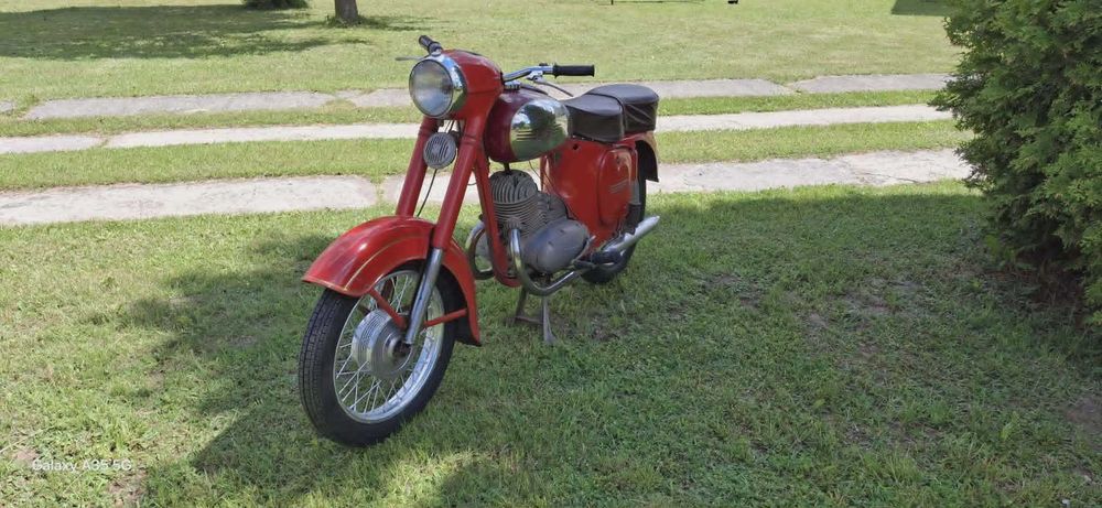 Motocykl Jawa 353 175cm3