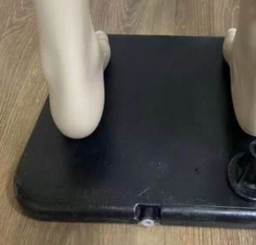 Манекени повнотілі