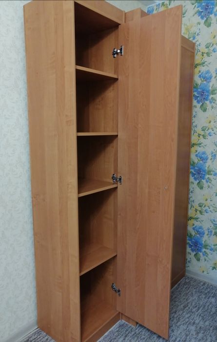 Закритий шкаф-пенал (стелаж). ДСП Польша. Стан ідеальний! Самовивіз