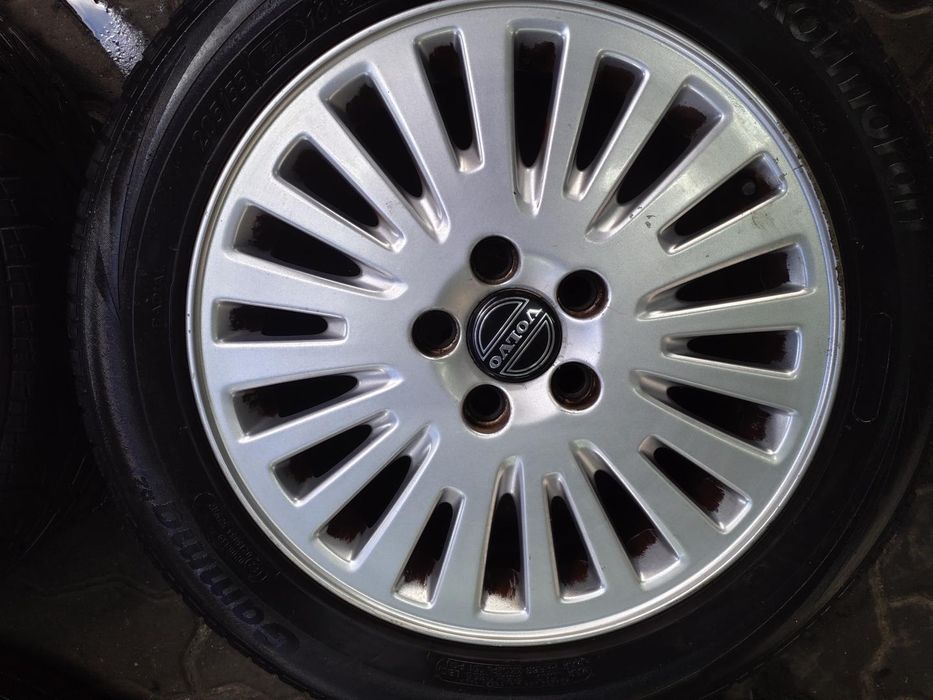 Jantes Volvo R16 Com Pneus 205/55 Furação 5X108