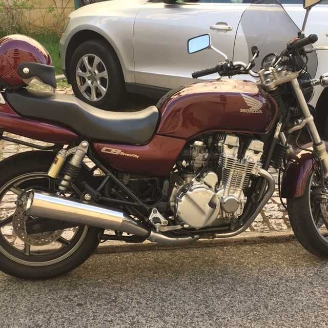 Mota Honda CB SevenFifty