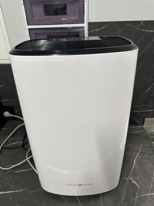 Осушувач повітря компресорний 20 літрів з Європи