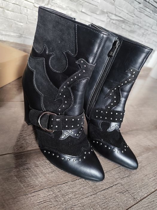 Czarne eleganckie botki r.39