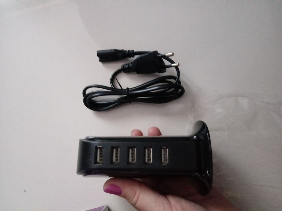 Ładowaraka zasilacz z 5 weściami USB - NOWY
