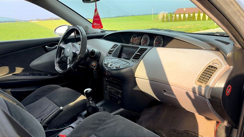 Nissan Primera 1.9D 2003r, liftback HAK klima