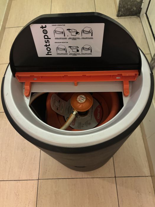 Aquecedor a gás hotspot preto