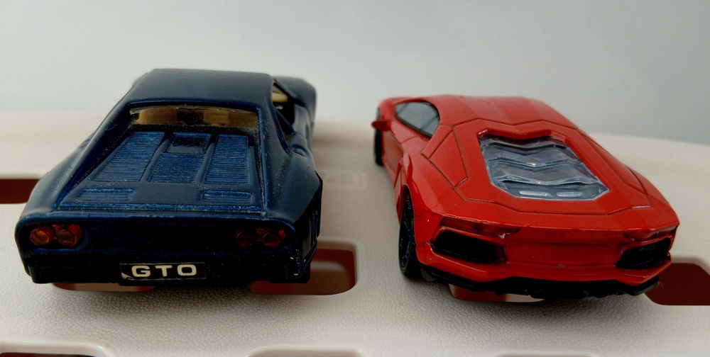 Miniaturas 1/43 Ferrari e lamborghini