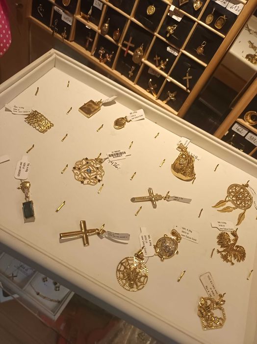 585 zawieszka, zawieszki,wisiorki złoto używane oraz nowe Moniuszki7/1