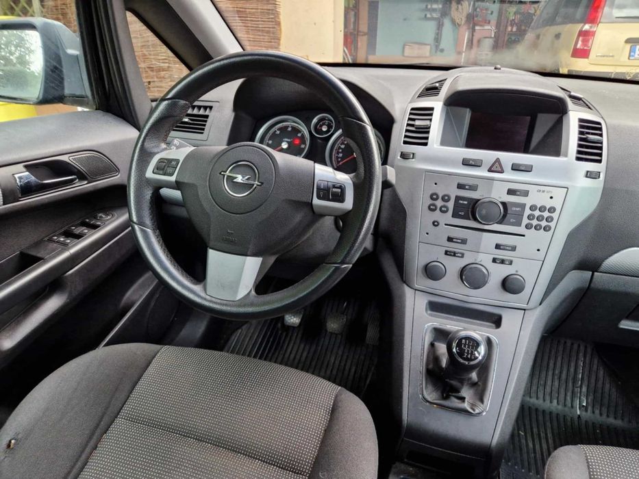 OPEL ZAFIRA / 7 osobowe / diesel /  dostępny od zaraz