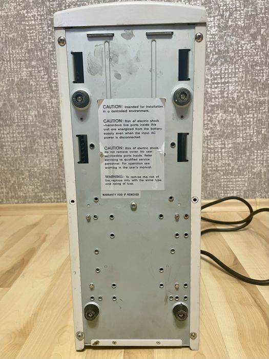 ДБЖ Powercom KIN-2200AP