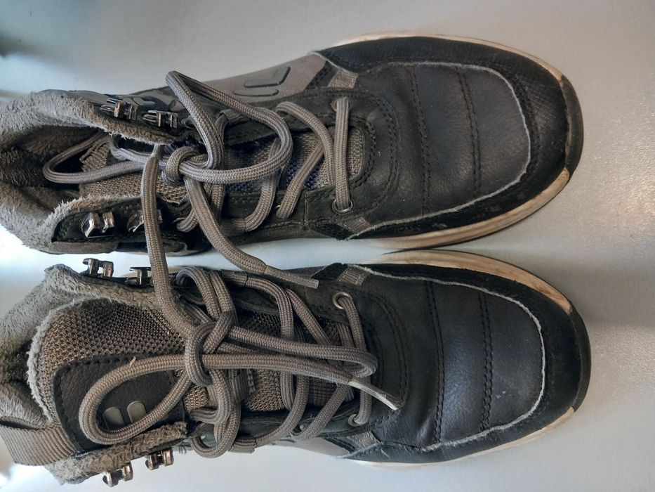 Sprzedam męskie buty rozmiar 37 firmy Fila.