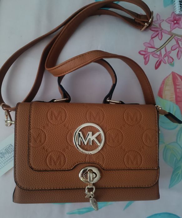 Mala tiracolo cor camel 23cmx16cmx7cm