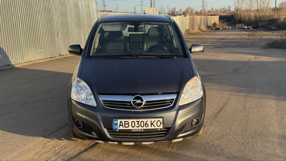 Opel Zafira 1.7 tdi 7 місць 2011р