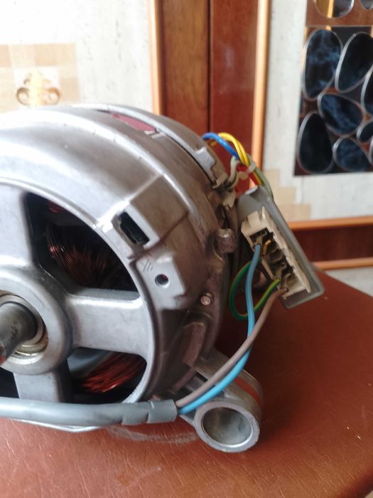 Двигатель от стиралки Канди