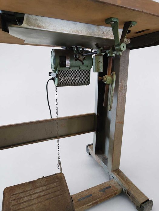 Máquina de costura industrial Refrey 430