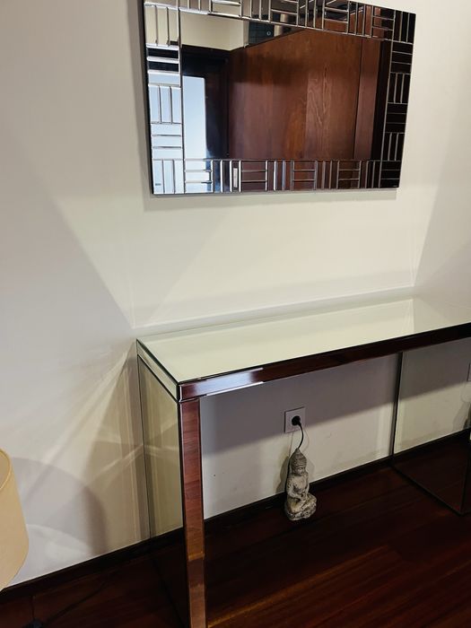 Aparador de entrada com espelho kinda