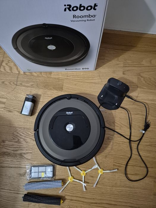 Aspirador Roomba 896 (Com Caixa e Extras + Parede Virtual) - Erro 8