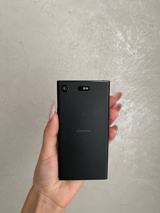Смартфон Sony Xperia XZ1 Compact SO-02K 4/32 Gb 1Sim+microSD