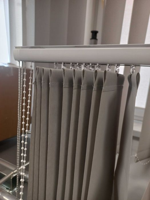 Żaluzje okienne pionowe