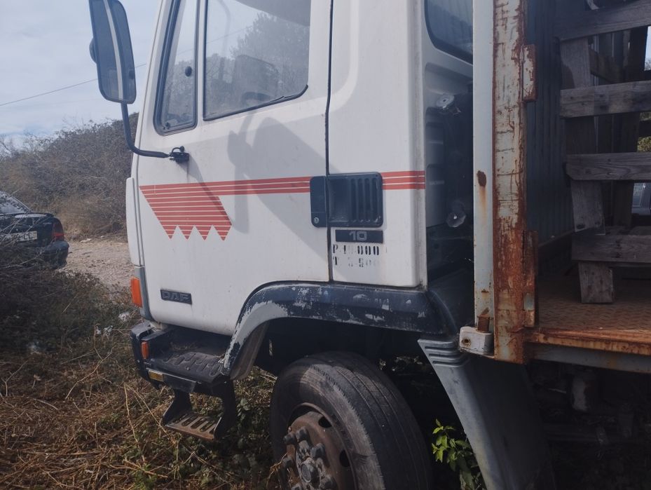 Vendo caminhão pesado Daf45 10 tn