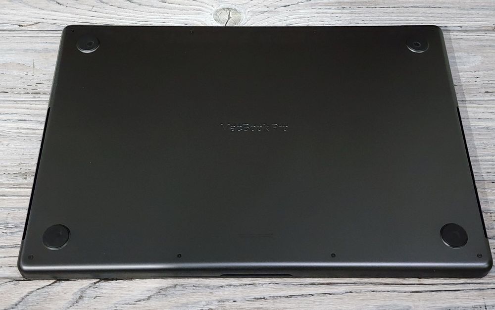 MacBook Pro 16 Mid 2023 M3 Space Black (MRW13) - 1450 магазин