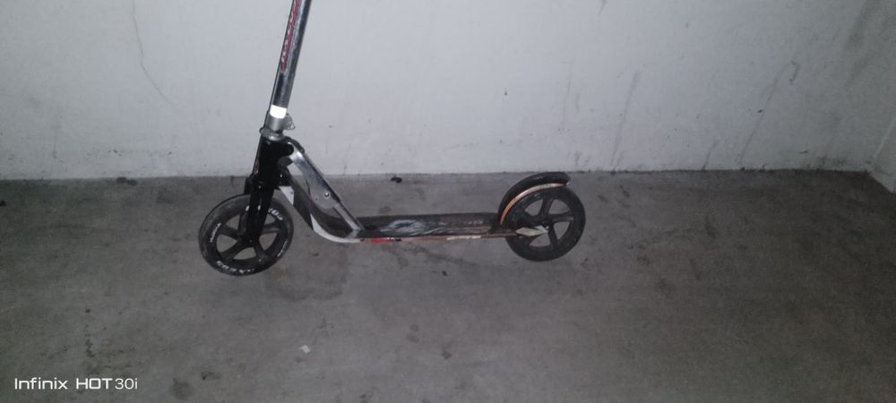 Trotinete de roda grande