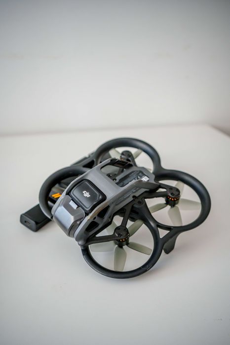 DJI AVATA Combo Fly More64174077242754121