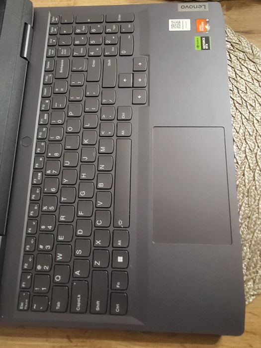 Laptop gamingowy Lenovo loq-15 , 16gb ram 5600mhz