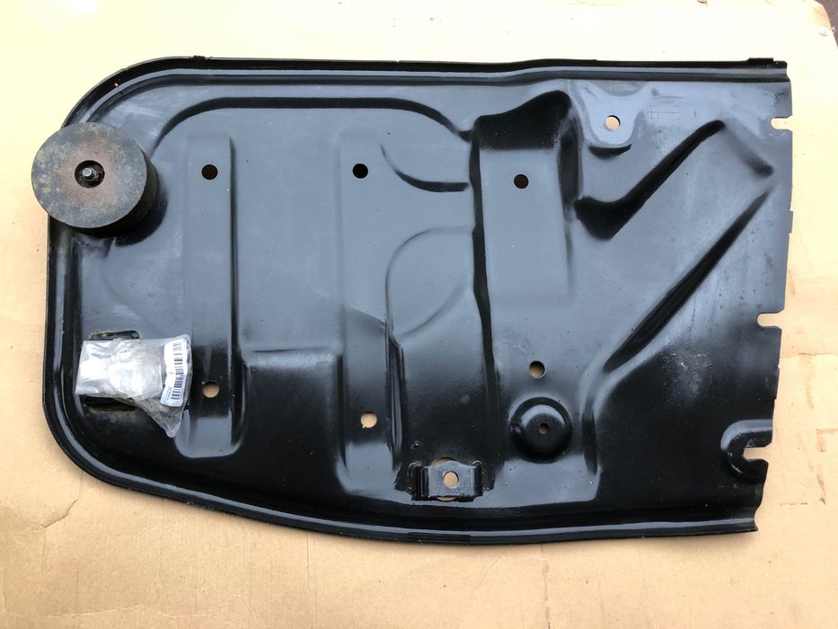 Захист коробки/роздатки джип гранд черокі 52124601AD оригінальний