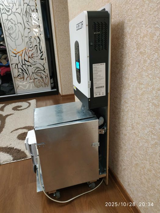 Зарядна станція, резервне 2,5 - 4кВт, ДБЖ LiFePO4 інвертор