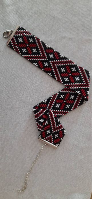 Чокер з бісеру ручної роботи