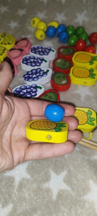 Дерев'яна шнурівка.