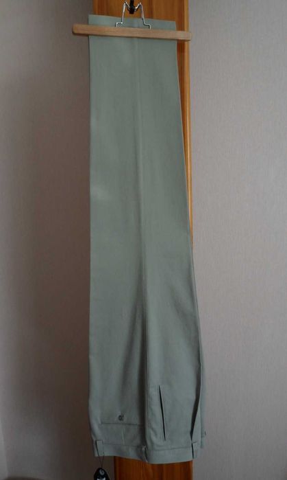 Брюки нові 52 REDGREEN
