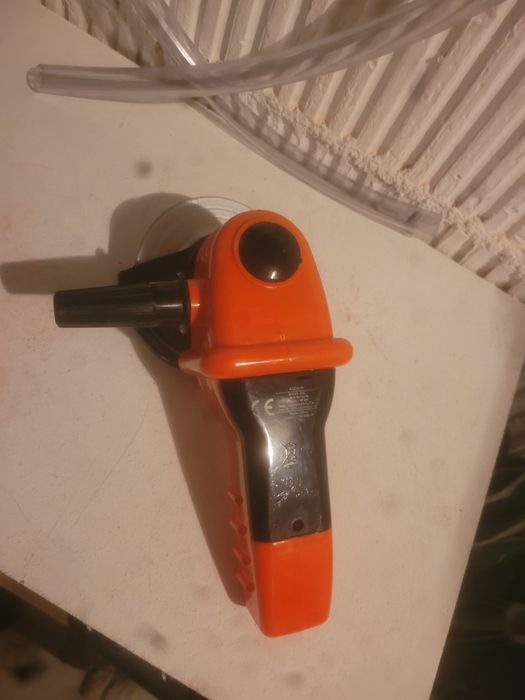 Zabawka szlifierka kątowa na baterie