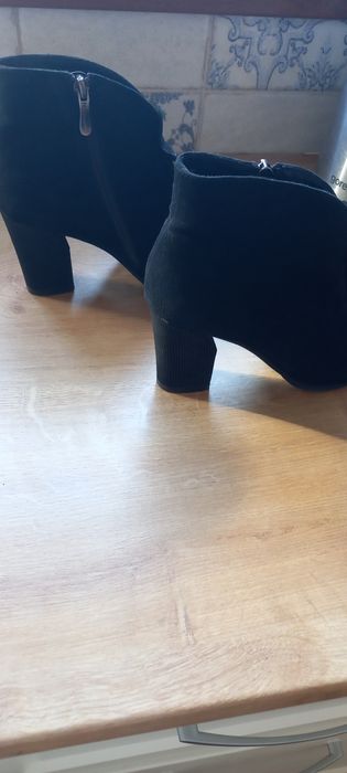 Ботильоны из натуральной кожи пони с анималистичным рисунком и замшевы