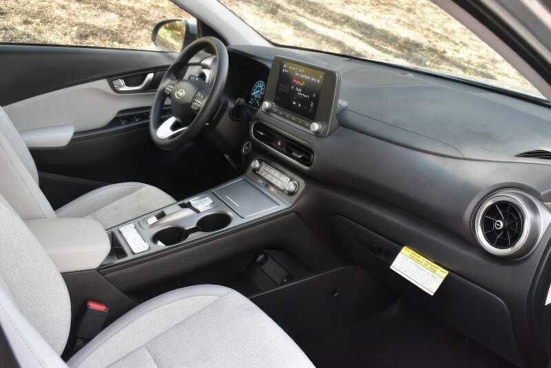 2023 Hyundai Kona Electric SE