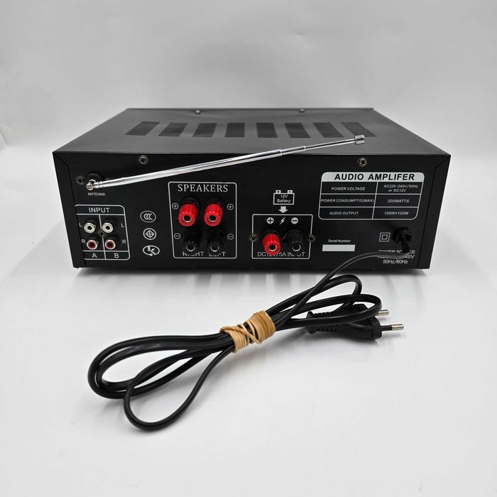 Wzmacniacz Karaoke UKC AV-329BT USB SD FM MP3 Bluetooth 240W