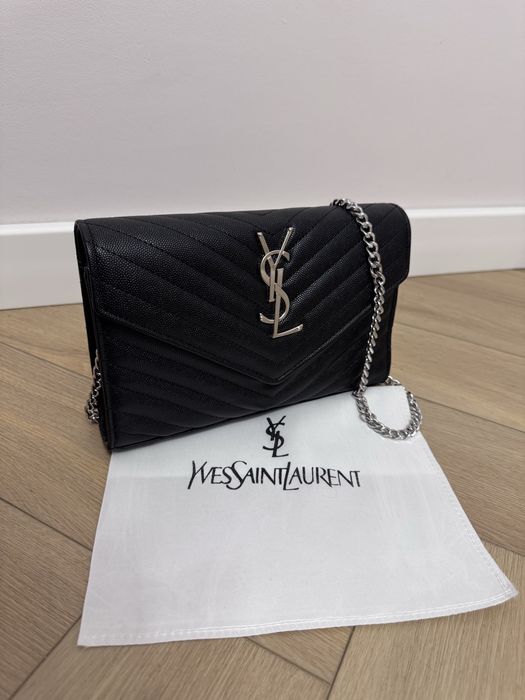 Torebka YSL  Yves Saint Laurent czarna na łańcuszku klasyczna NOWA