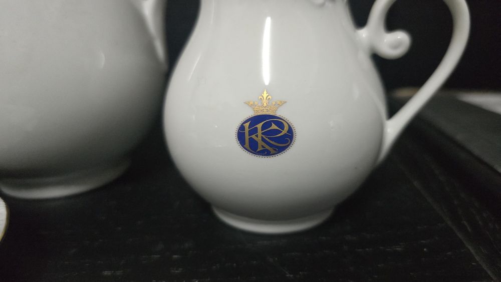 Serviço de café em porcelana (27 peças)