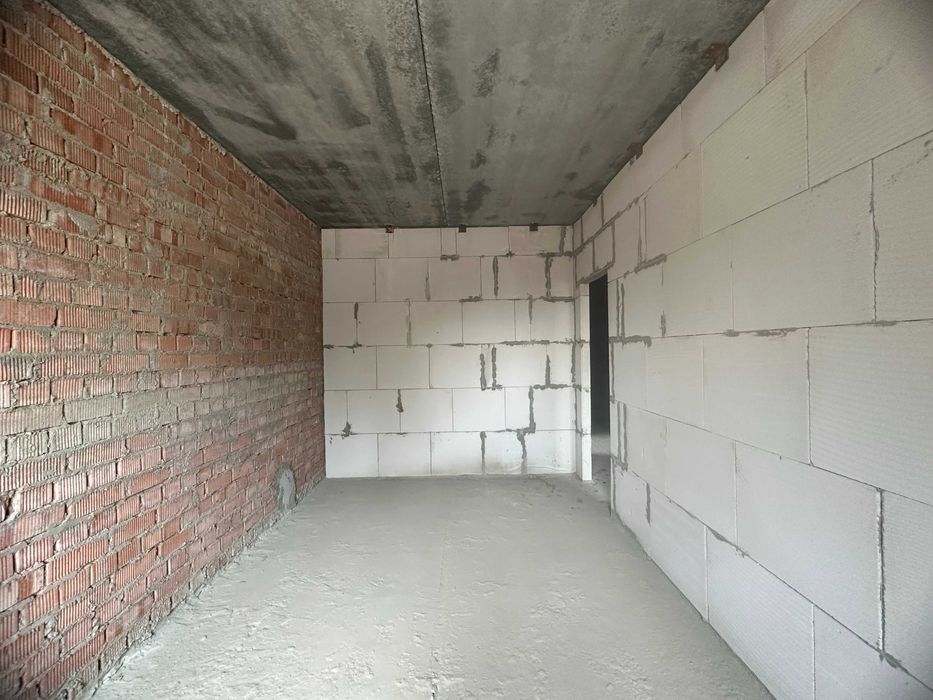 Продам 2-комнатную квартиру 51м с газовым котлом, кирпич, Грушевского