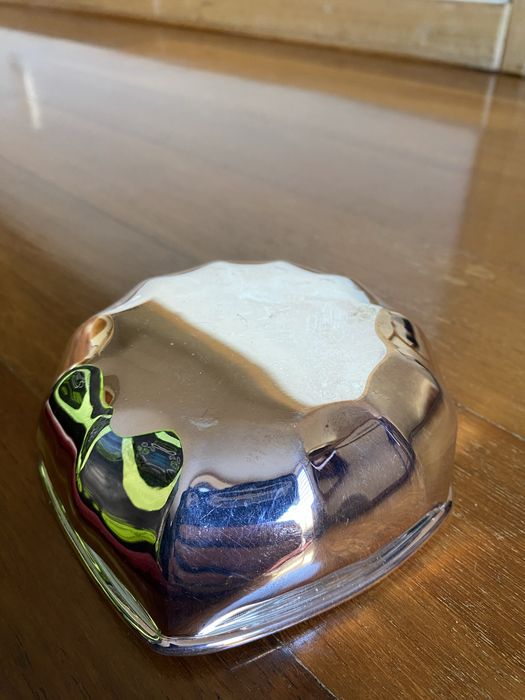 Lavabo/taça antiga em casquinha